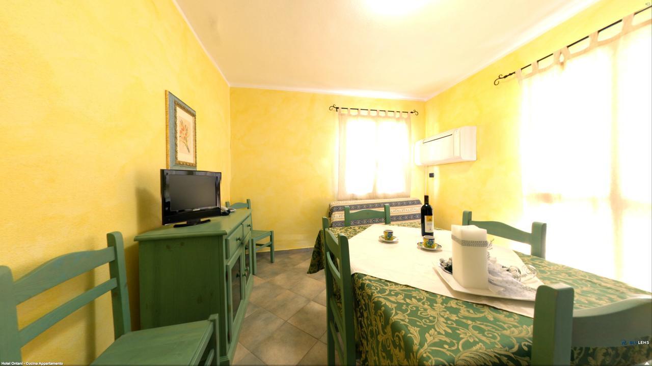Residenza Gli Ontani Hotel Orosei Bagian luar foto