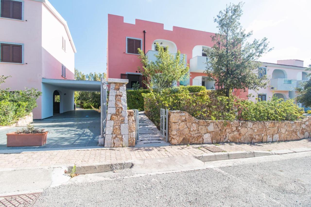 Residenza Gli Ontani Hotel Orosei Bagian luar foto