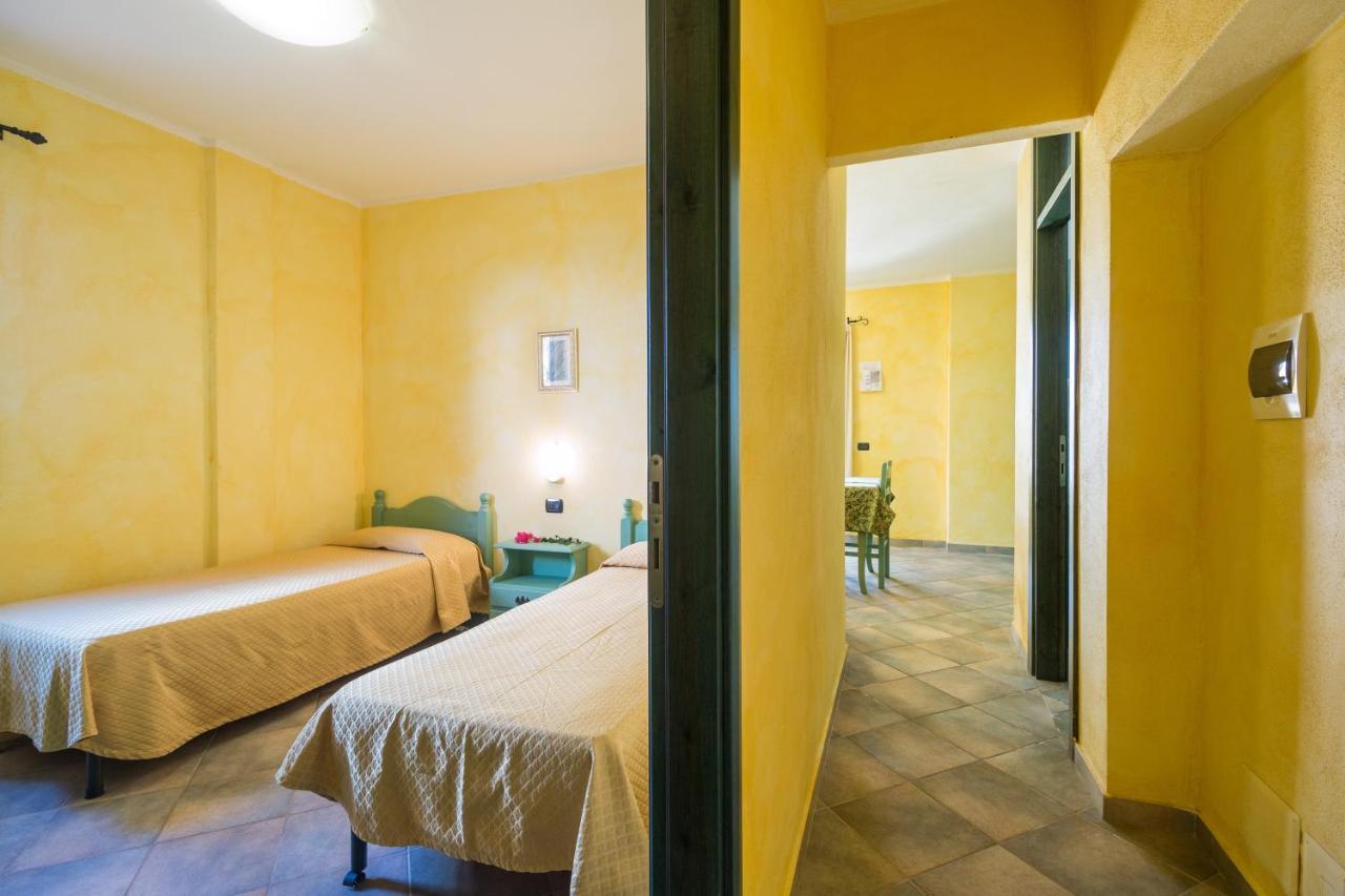 Residenza Gli Ontani Hotel Orosei Bagian luar foto