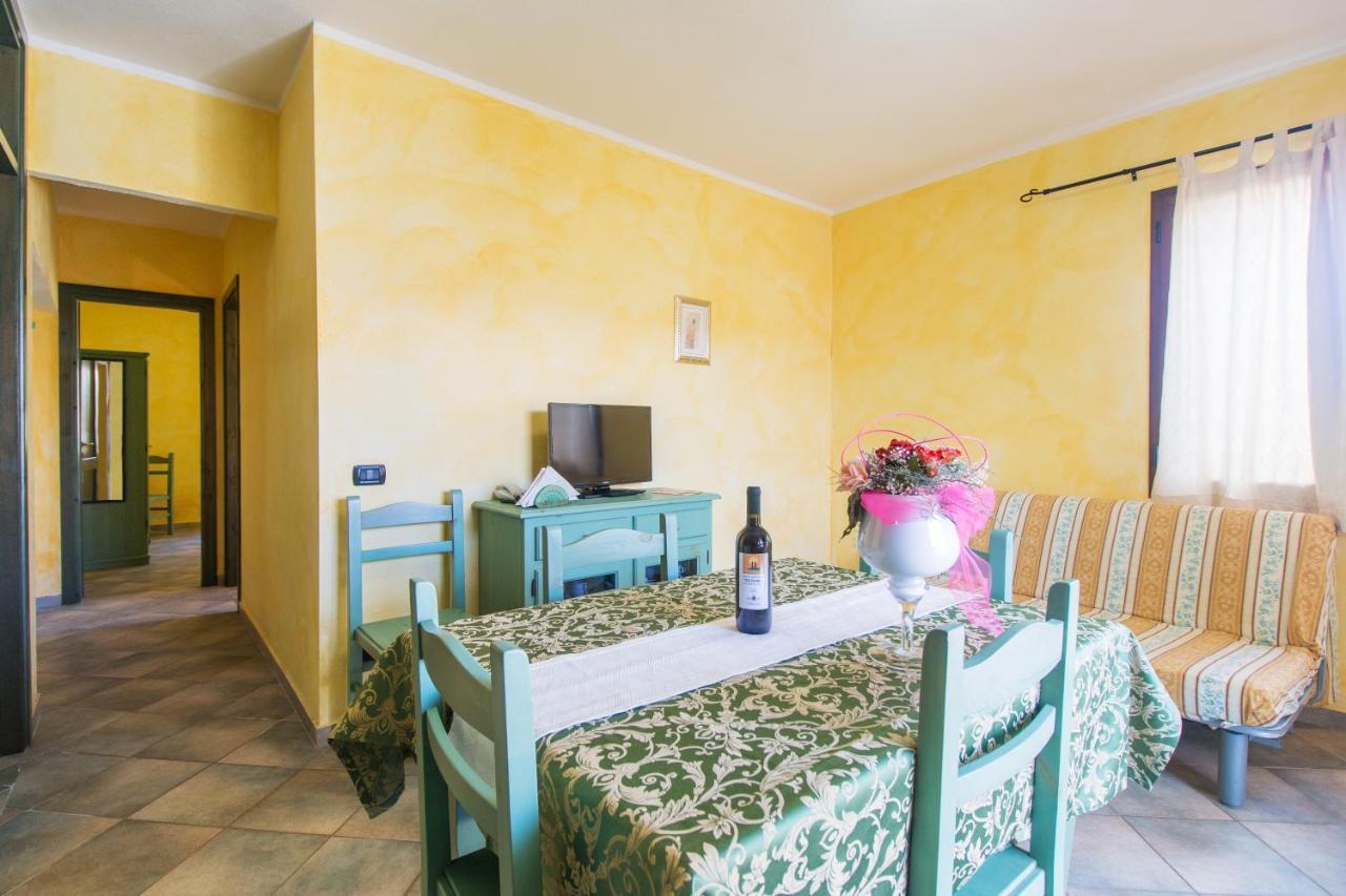 Residenza Gli Ontani Hotel Orosei Bagian luar foto
