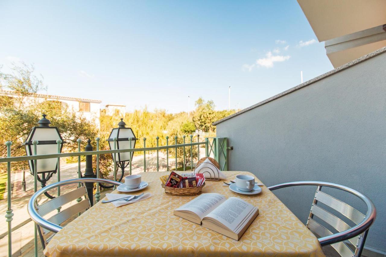 Residenza Gli Ontani Hotel Orosei Bagian luar foto