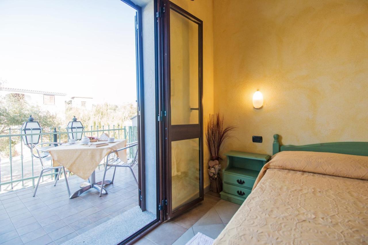 Residenza Gli Ontani Hotel Orosei Bagian luar foto